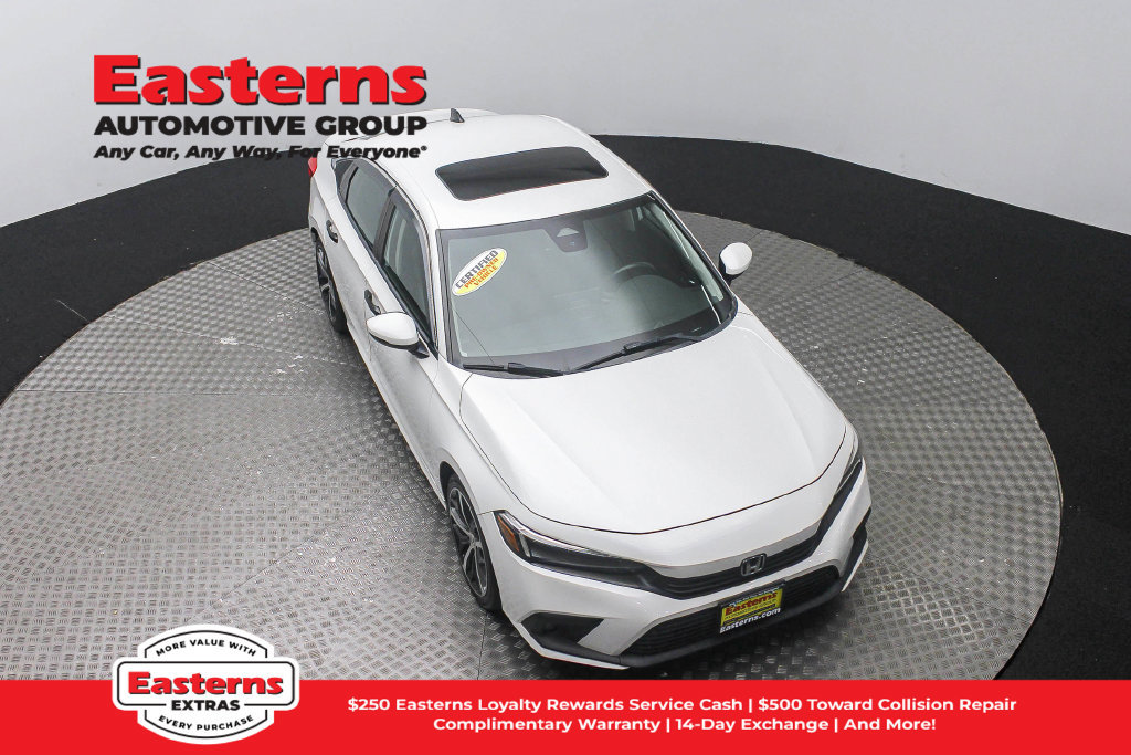 Used 2022 Honda Civic Touring image 4