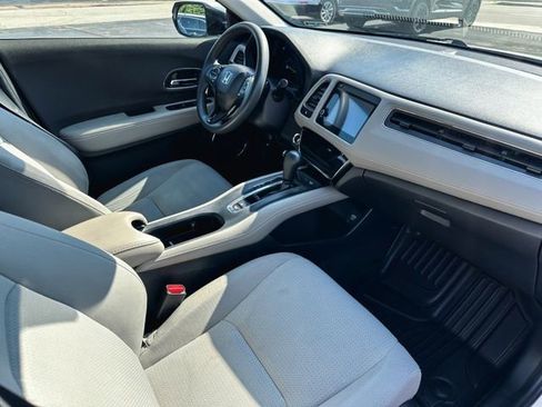 Used 2022 Honda HR-V EX image 23