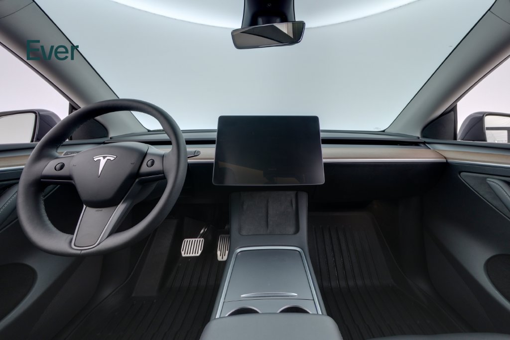 Used 2024 Tesla Model Y Long Range AWD/4WD image 28