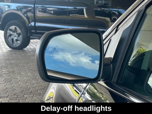 Used 2023 Ford Edge SEL image 15