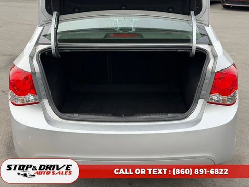Used 2016 Chevrolet Cruze LT FWD image 16