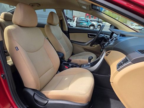 Used 2013 Hyundai Elantra GLS FWD image 16