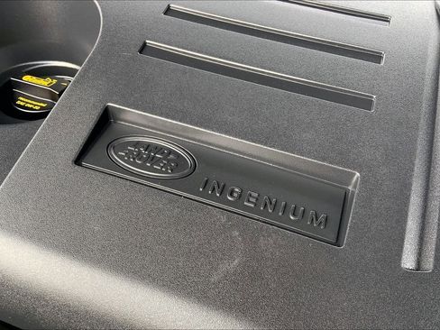 New 2026 Land Rover Discovery Limited Edition image 17