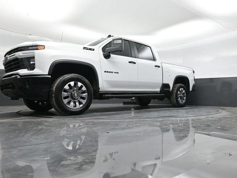 Used 2024 Chevrolet Silverado 2500 Custom w/ Custom Value Package AWD/4WD image 59