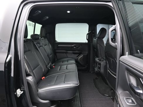 Used 2023 RAM 1500 Limited AWD/4WD image 12