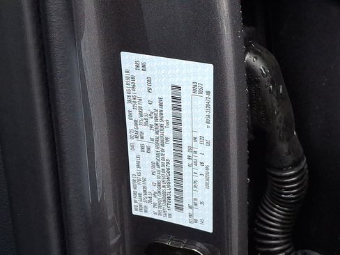 Used 2025 Ford F150 Lightning Flash image 28