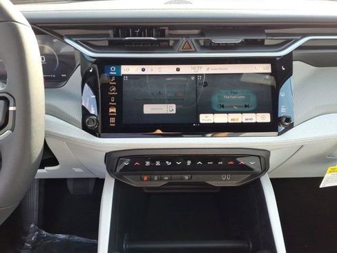 New 2026 Jeep Cherokee Laredo AWD/4WD image 7