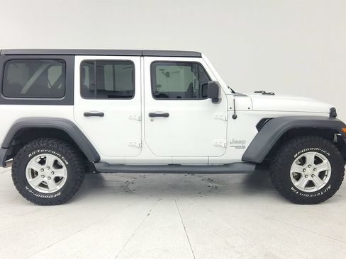 Used 2021 Jeep Wrangler Unlimited Sport AWD/4WD image 8