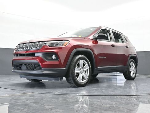 Used 2022 Jeep Compass Latitude w/ Sun and Sound Group image 55