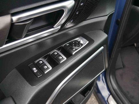 Used 2025 Kia Telluride SX X-Line image 31