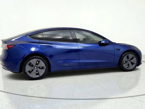 Used 2023 Tesla Model 3 Standard Range RWD image 9