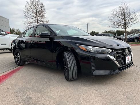 Used 2025 Nissan Sentra SV image 5