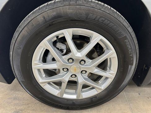 Certified 2024 Chevrolet Equinox LT w/ LPO, Floor Liner Package image 36