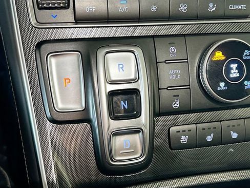 Used 2023 Hyundai Santa Fe Limited image 24