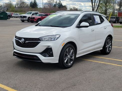 Used 2021 Buick Encore GX Select w/ Sport Touring Package FWD image 2