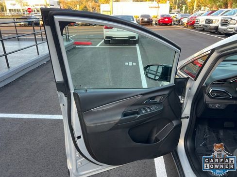 Used 2022 Chevrolet Bolt LT image 22