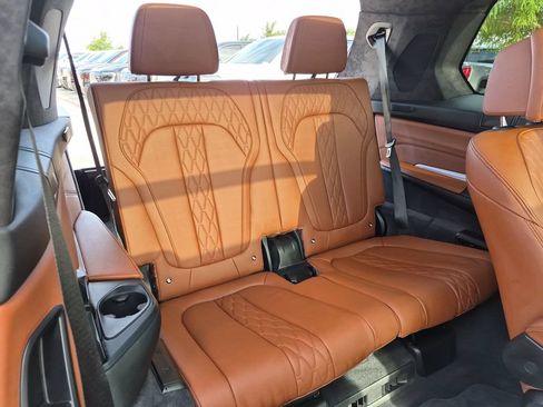 Used 2024 BMW X7 M60i w/ Climate Comfort Package AWD/4WD image 38