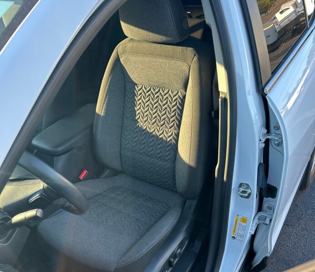 Used 2024 Chevrolet Equinox LT w/ LPO, Floor Liner Package FWD image 7