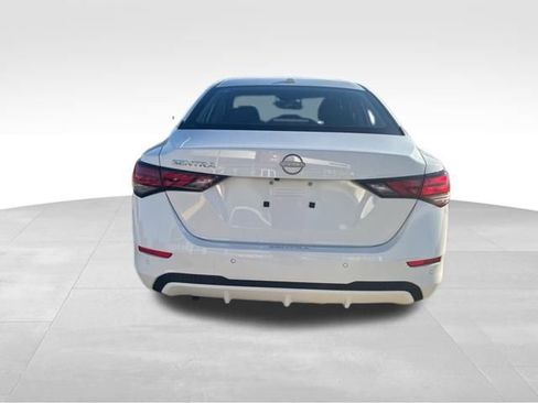 Used 2025 Nissan Sentra SV image 8