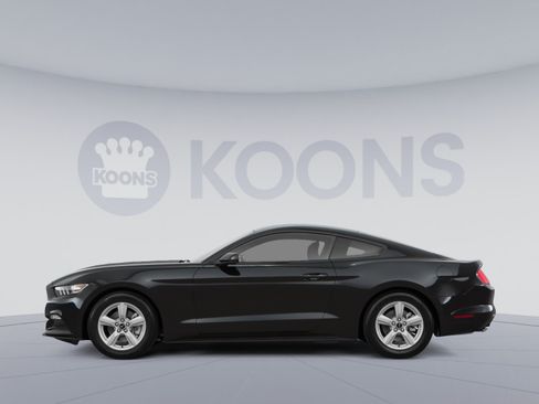 Used 2017 Ford Mustang Coupe RWD image 2