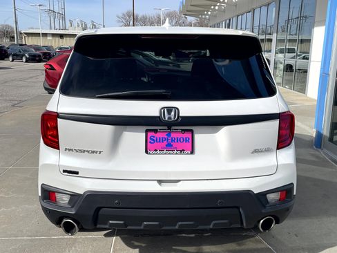 Used 2023 Honda Passport EX-L image 3