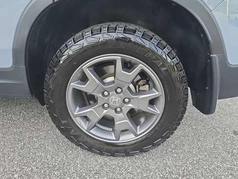 Used 2024 Honda Passport TrailSport image 33