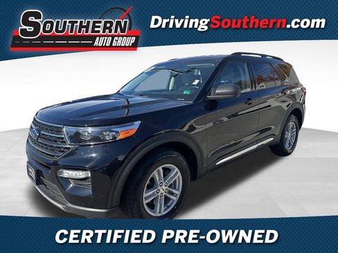 Certified 2024 Ford Explorer XLT w/ Equipment Group 202A image 1