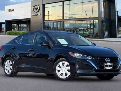 Used 2025 Nissan Sentra S image 2