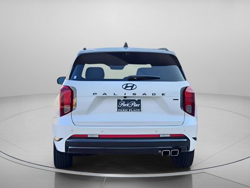 Used 2025 Hyundai Palisade Calligraphy image 4