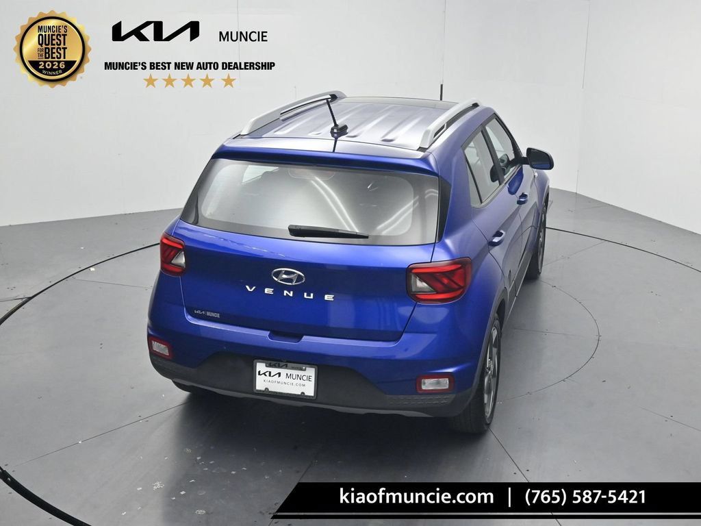 Used 2024 Hyundai Venue SEL FWD image 48