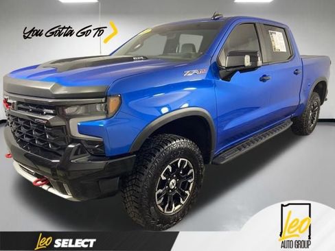 Used 2023 Chevrolet Silverado 1500 ZR2 w/ Technology Package AWD/4WD image 1