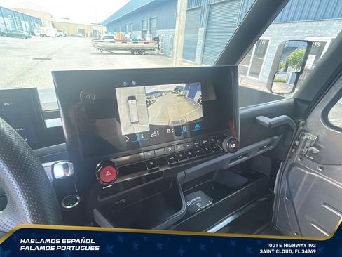Used 2024 Chevrolet Brightdrop 600 w/ Commercial Equipment Package AWD/4WD image 19