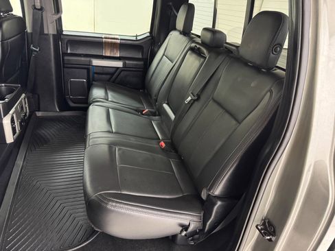 Used 2019 Ford F150 Lariat image 41