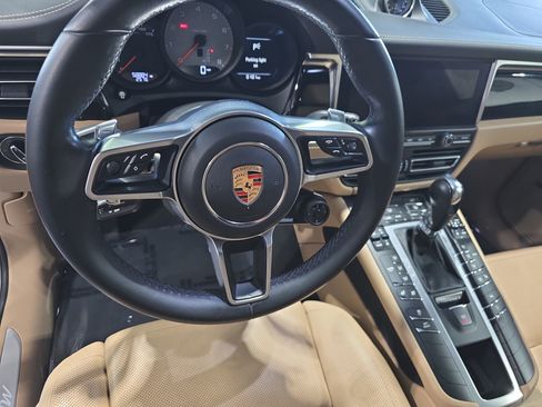 Used 2020 Porsche Macan S AWD/4WD image 16