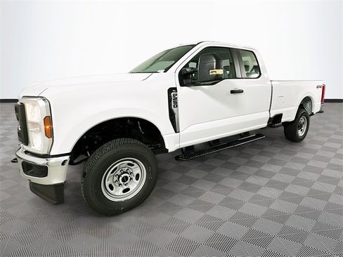 New 2026 Ford F250 XL w/ XL Chrome Package image 23