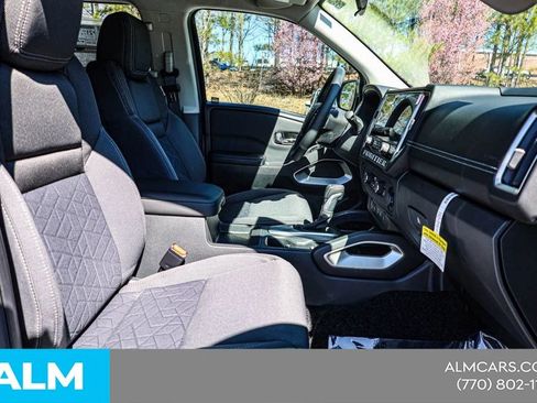 Certified 2025 Nissan Frontier SV w/ SV Convenience Package RWD image 20