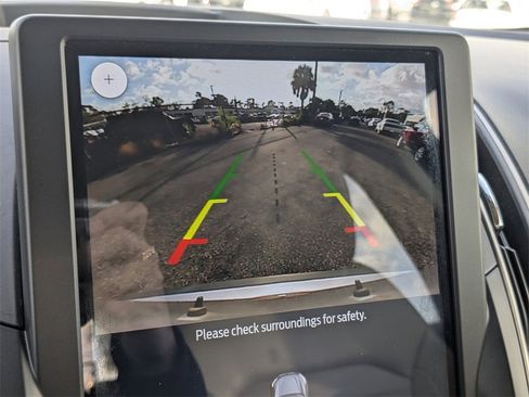 Used 2023 Ford Edge SEL image 22