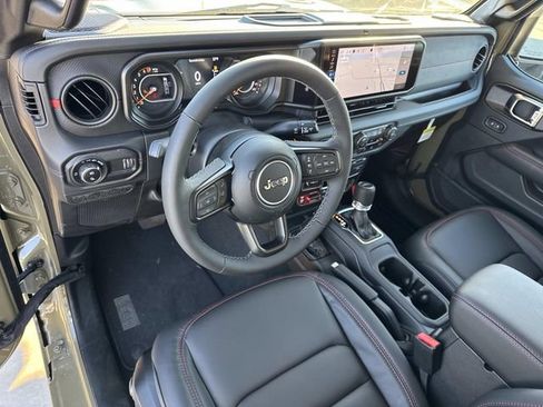 New 2025 Jeep Gladiator Rubicon image 13