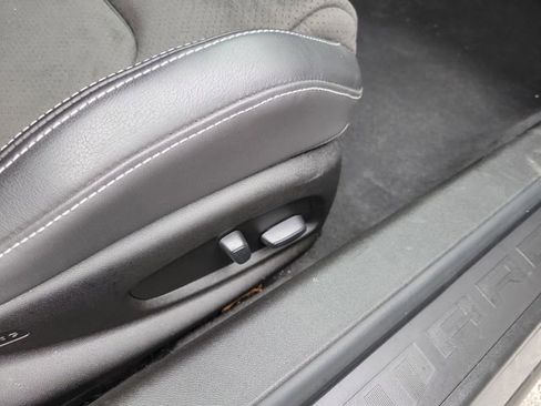 Used 2019 Chevrolet Camaro SS image 28