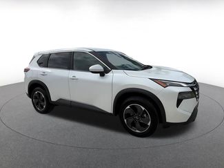 Used 2025 Nissan Rogue SV FWD video 2