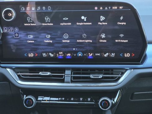 New 2026 Chevrolet Equinox EV LT w/ Convenience Package II image 24