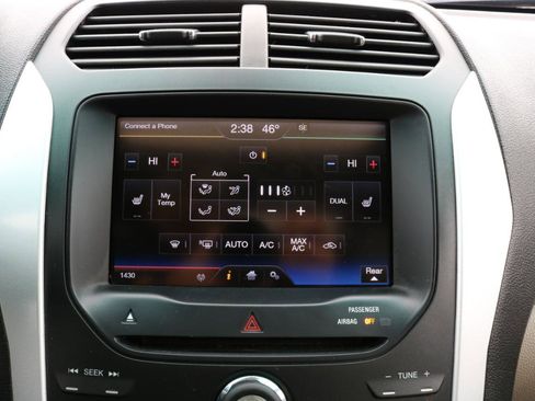 Used 2012 Ford Explorer XLT image 29