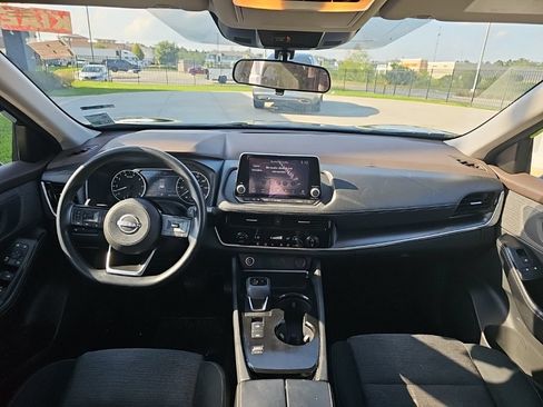 Used 2023 Nissan Rogue SV FWD image 33