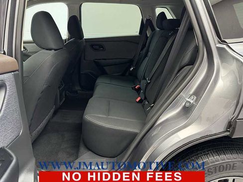 Used 2023 Nissan Rogue S image 14