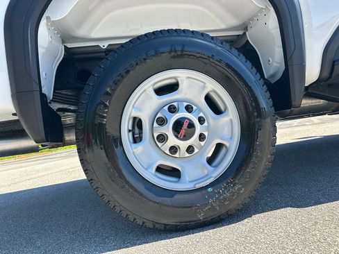 New 2026 GMC Sierra 2500 Pro AWD/4WD image 18