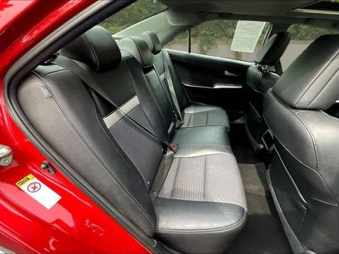Used 2014 Toyota Camry SE w/ Moonroof Package FWD image 22