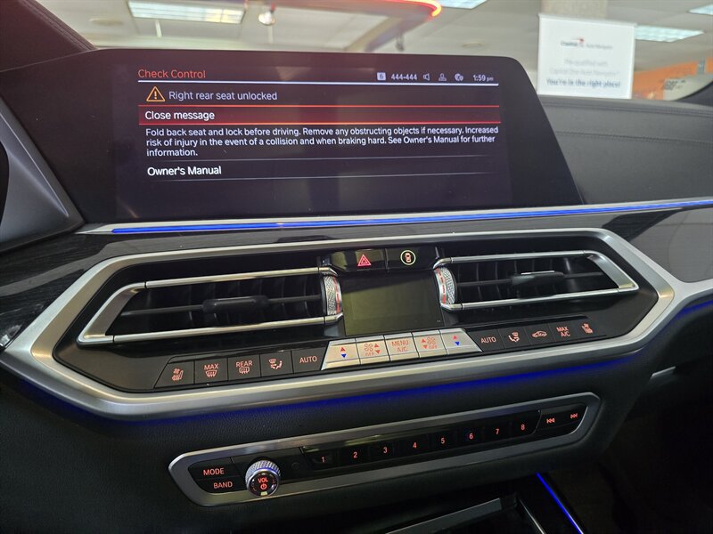 Used 2020 BMW X7 M50i w/ Executive Package AWD/4WD image 37