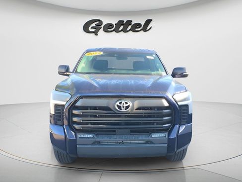 Used 2022 Toyota Tundra SR5 w/ SR5 Convenience Package AWD/4WD image 2