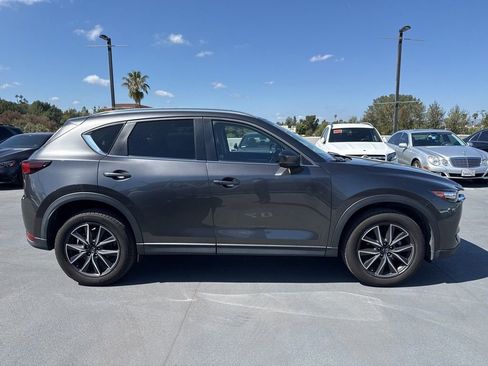 Used 2018 MAZDA CX-5 Touring image 4