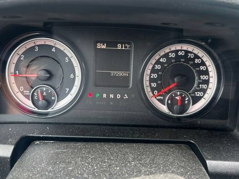 Used 2019 RAM 1500 Express w/ Express Value Package AWD/4WD image 14